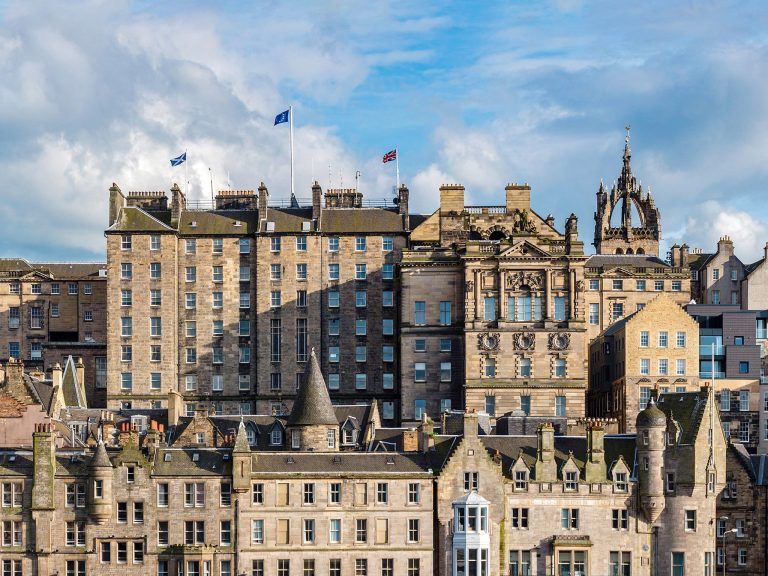 Vuelos Valencia Edimburgo | easyDest.com
