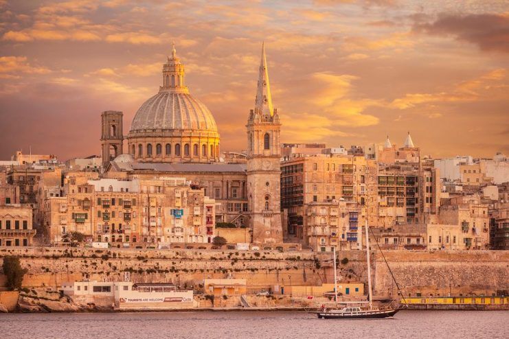 Vuelos Girona Malta | easyDest.com