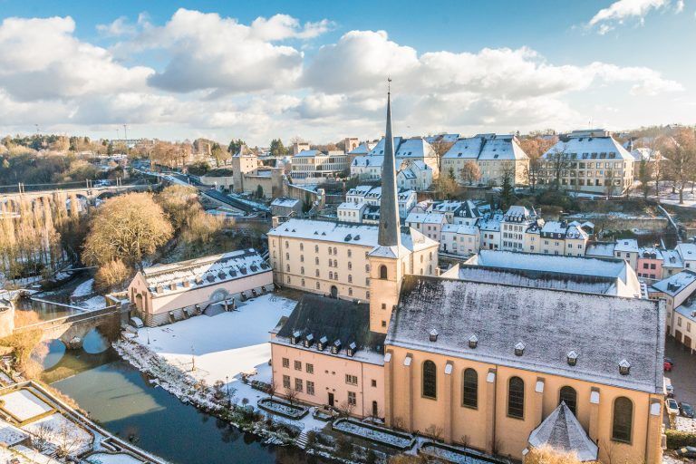 Vuelos Barcelona Luxemburgo | easyDest.com