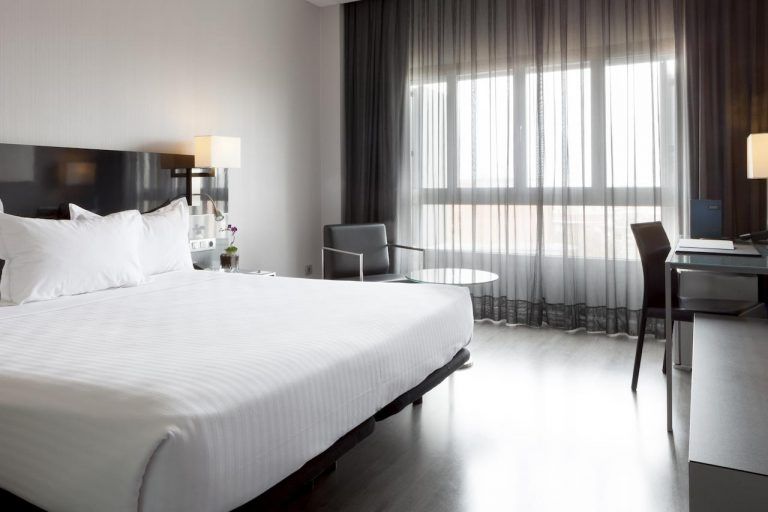 Siguiente - AC Hotel by Marriott Sevilla Torneo