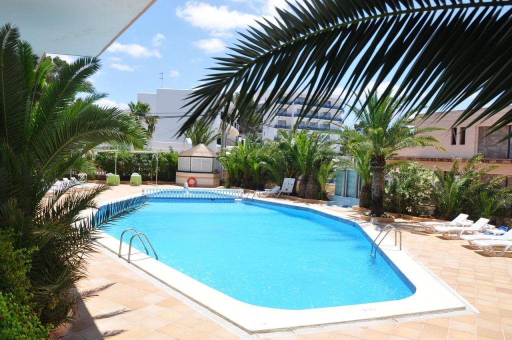 Hotel Neptuno - Playa es Pouet