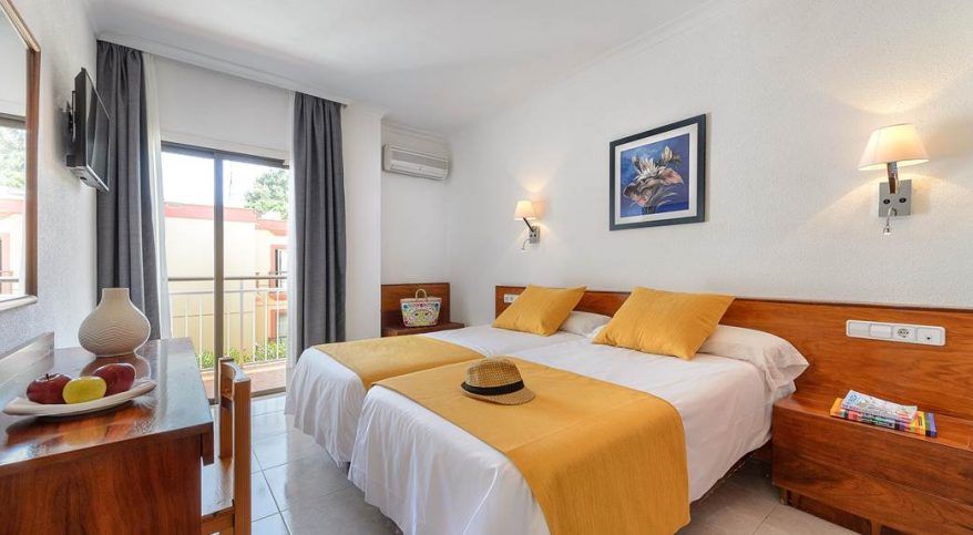 vuelo y hotel ibiza