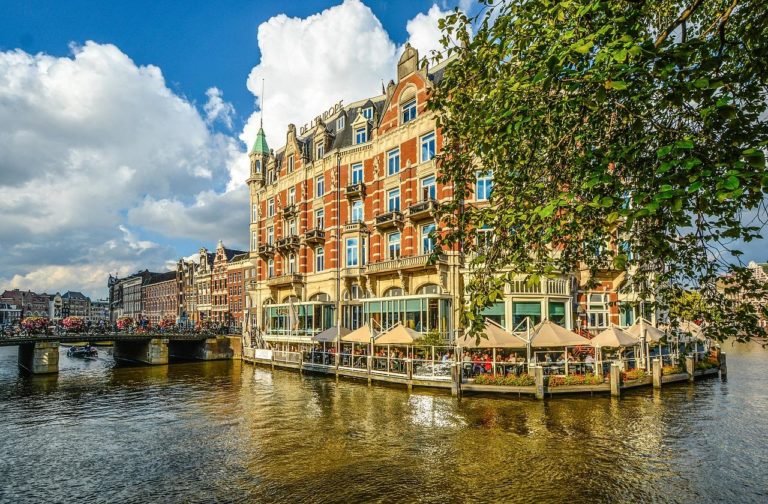 donde dormir en ámsterdam
