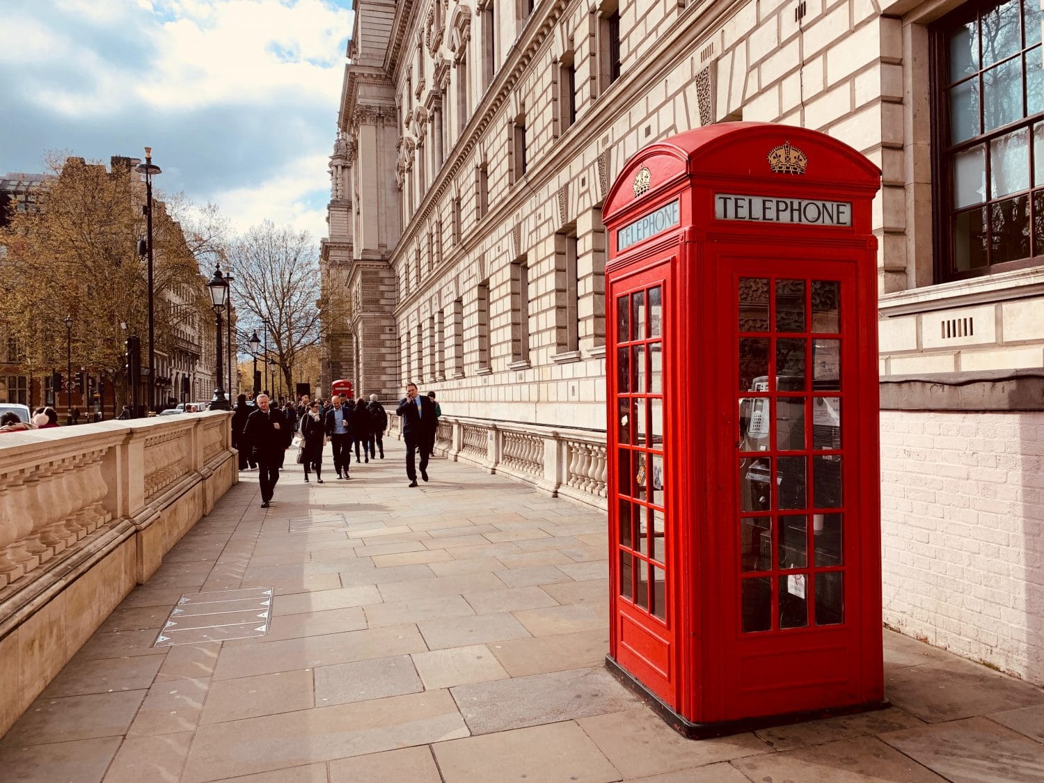 united kingdom red telephone